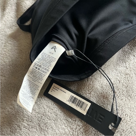 NEW Oner Active EVERYDAY BANDEAU BRALETTE Black Medium - Picture 4 of 5